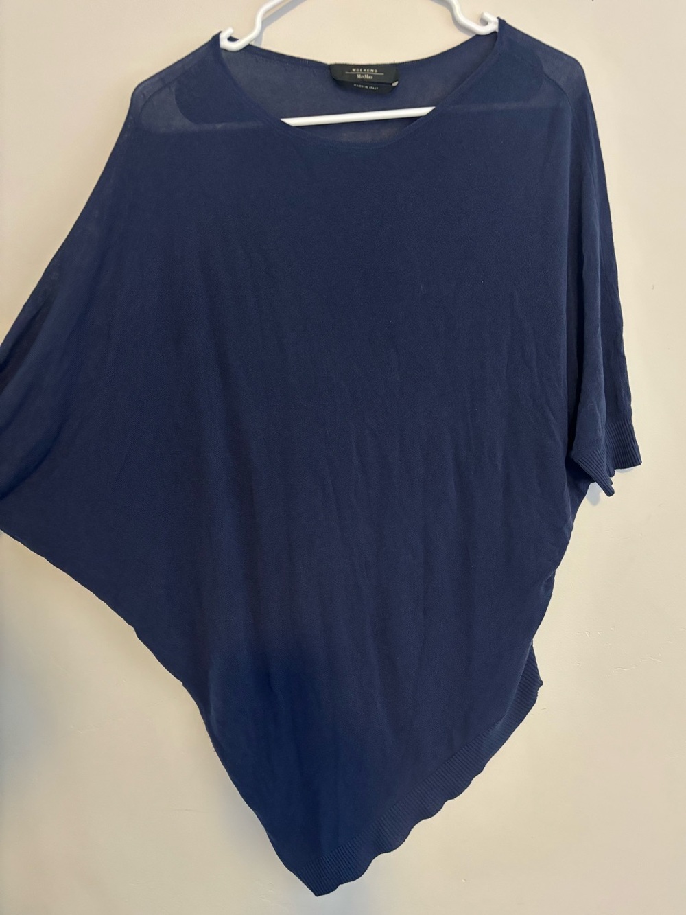 Max Mara Weekend Navy Blue Asymmetrical Top Size Medium Batwing Style
